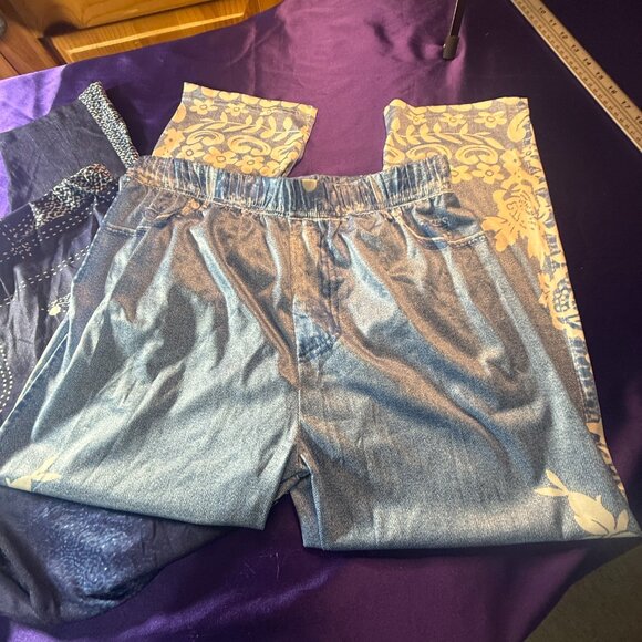 NWOT πShein 2 Printed Denim Western Studded Design Elastic Waistline Leggings - Picture 4 of 13